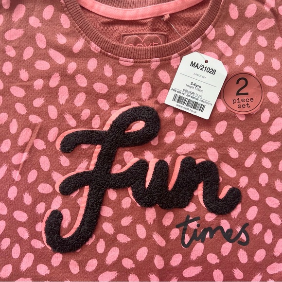 Next official size 5-6 girls 2 piece sweat suit - Picture 3 of 6